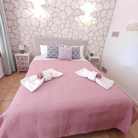Kiki'S Apartments Barbati Bagian luar foto