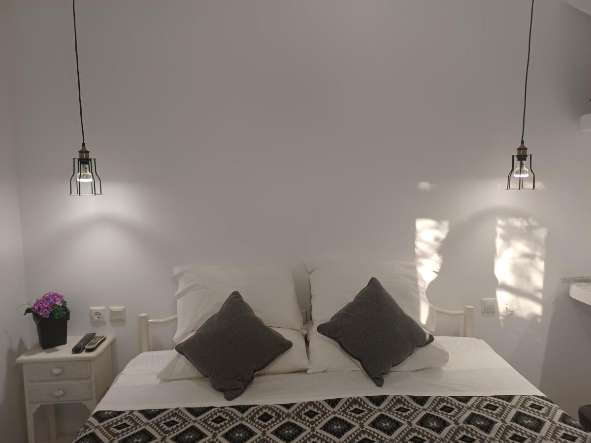 Kiki'S Apartments Barbati Bagian luar foto