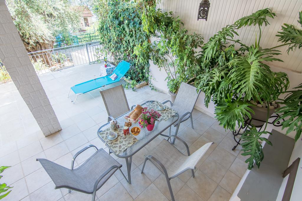 Kiki'S Apartments Barbati Bagian luar foto